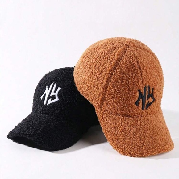 ✨NEW Black and Tan Fuzzy Sherpa Caps with NY Logo